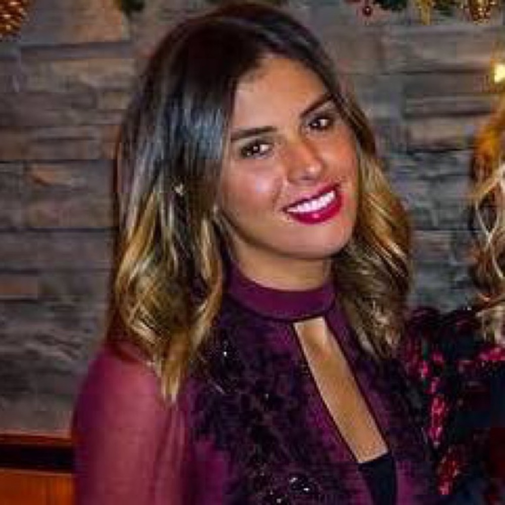 Meet your Posher, Alexandra